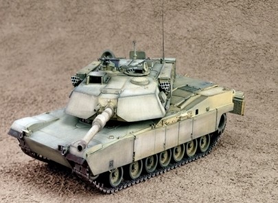 Italeri 6438 - 1/35 Abrams M1 A1 W/Resin Parts