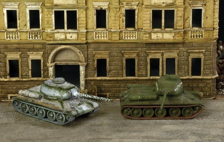 Italeri 7515 - 1/72 T34/85 Russian Tank (2Pcs)