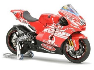 D'Antin Pramac Ducati GP4 1/12 V4 Truss-Frame Plastic Kit Tamiya 14103