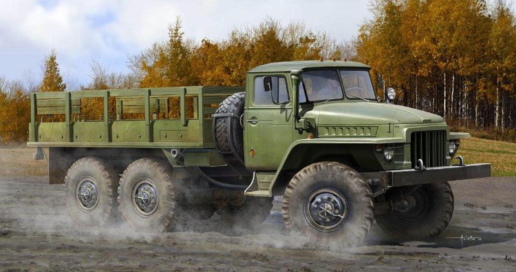 Trumpeter 01027 - 1/35 Russian URAL-375D