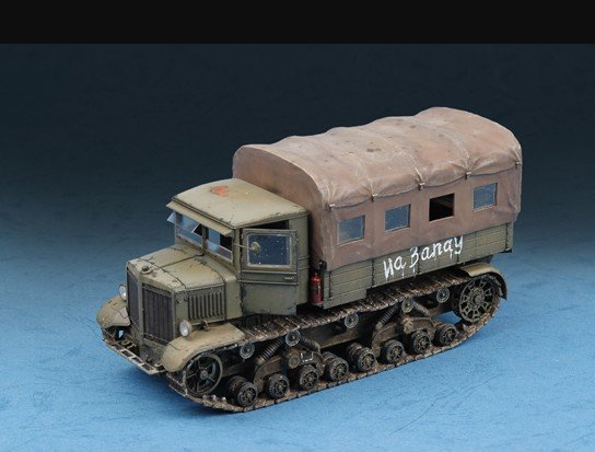 Trumpeter 07110 - 1/72 Soviet Voroshilovets Tractor